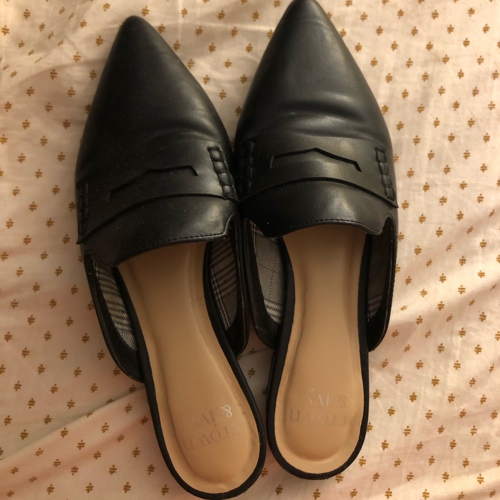 Black Mules (Crown & Ivy)